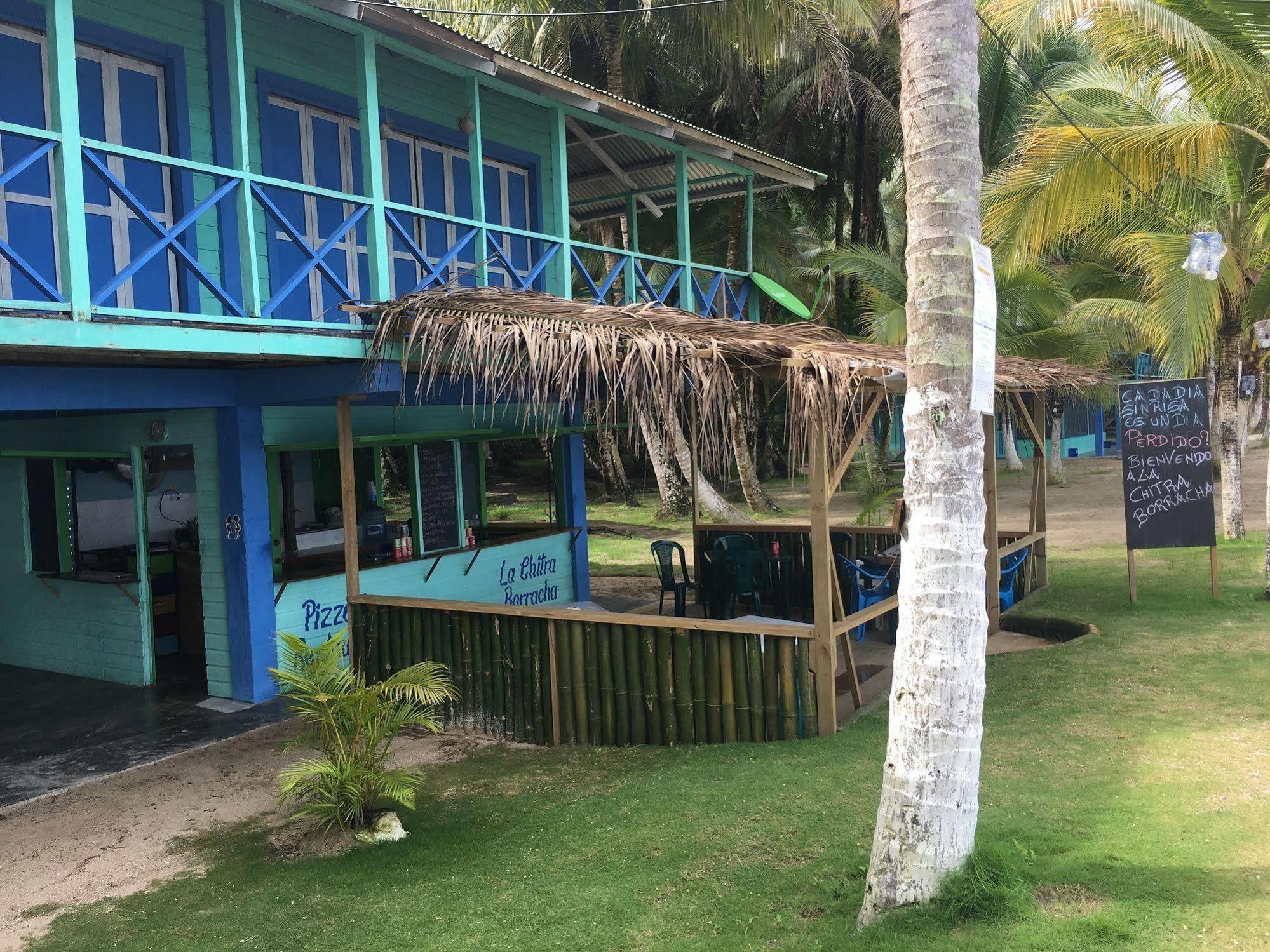 Buccaneer Resort Carenero Экстерьер фото